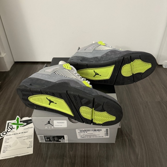 Air Jordan 4 Retro SE 95 Neon Cool Grey Volt 2020 Men’s 11 Sneakers Nike in Box - Picture 5 of 14